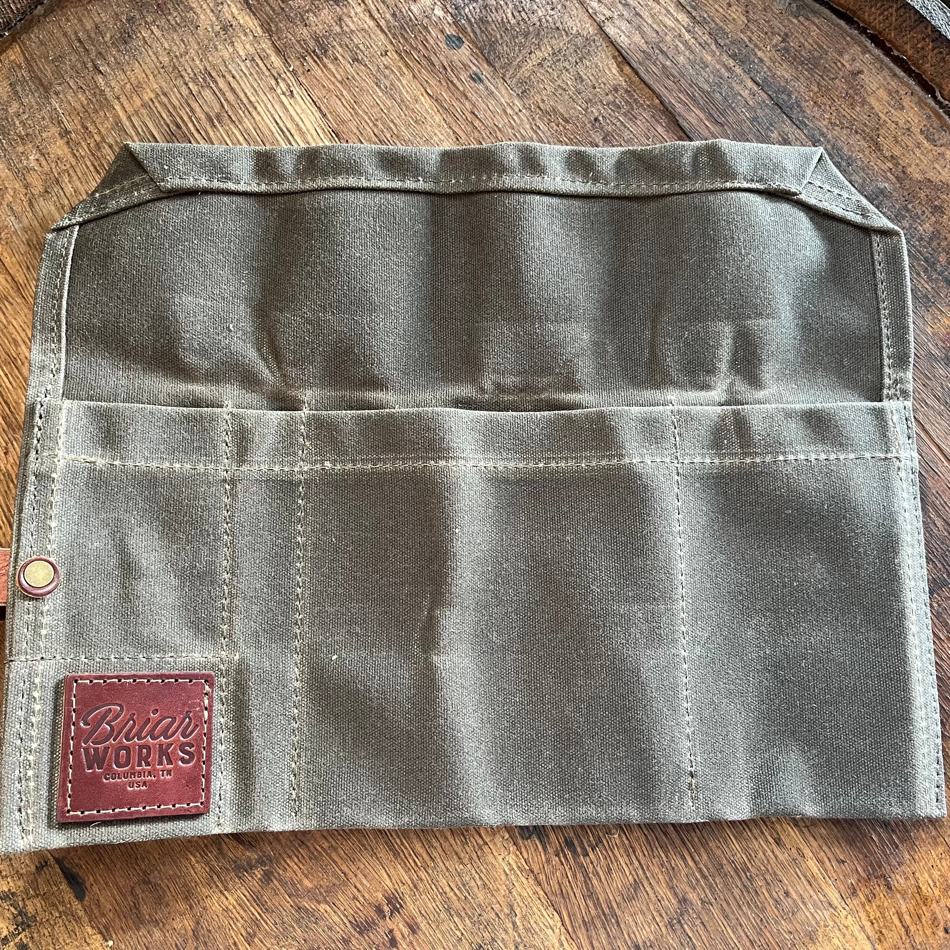 moonshine-pipe-roll-bradley-mountain-trousse-toile-field-tan image 2