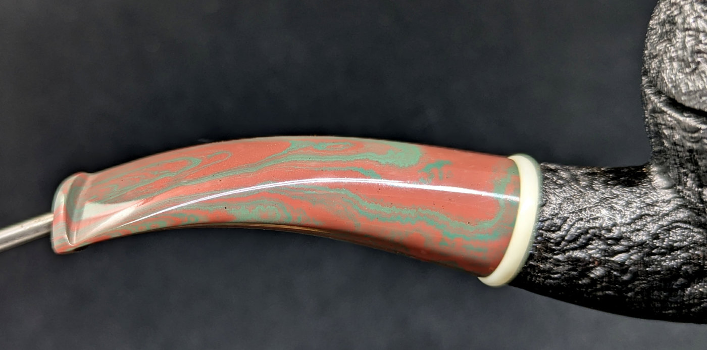 trever-talbert-yule-pipe-bruy-re-24yuletb-chambre-large image 4