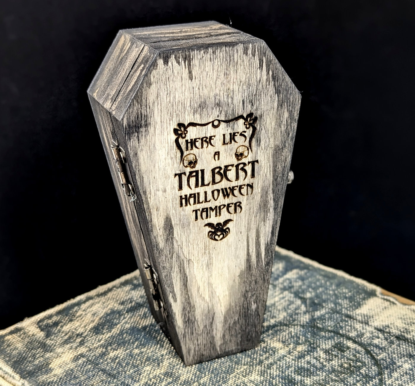 trever-talbert-tampers-bourre-pipe-halloween-laiton-bonite image 5