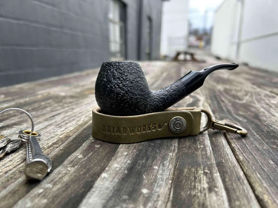 briarworks-x-bradley-mountain-repose-pipe-cuir-olive image 1