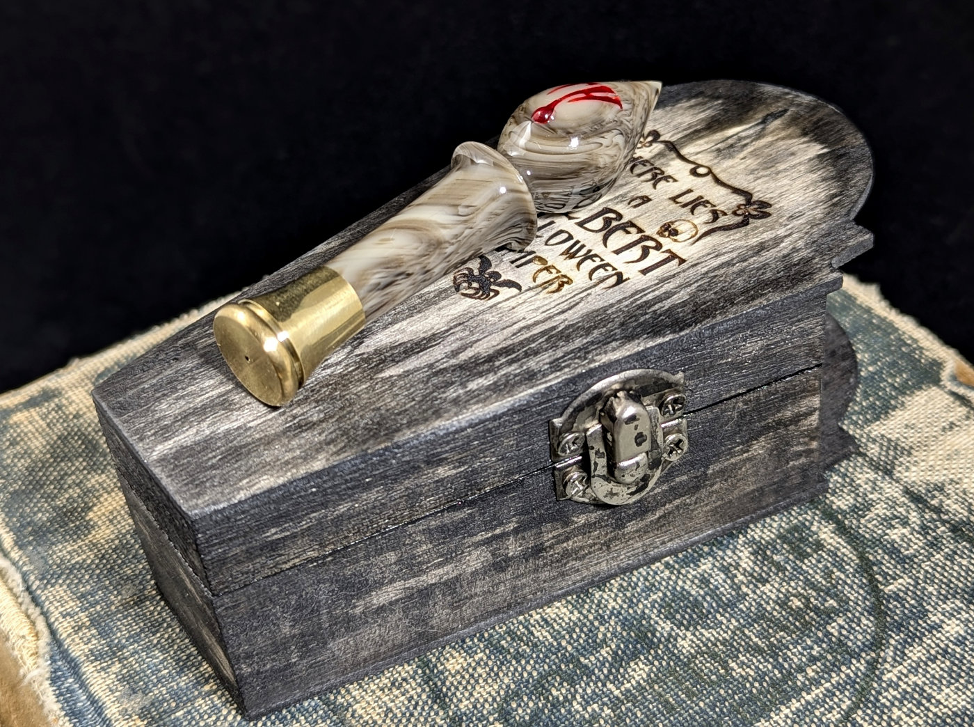 trever-talbert-halloween-tamper-bourre-pipe-laiton-fait-main image 3