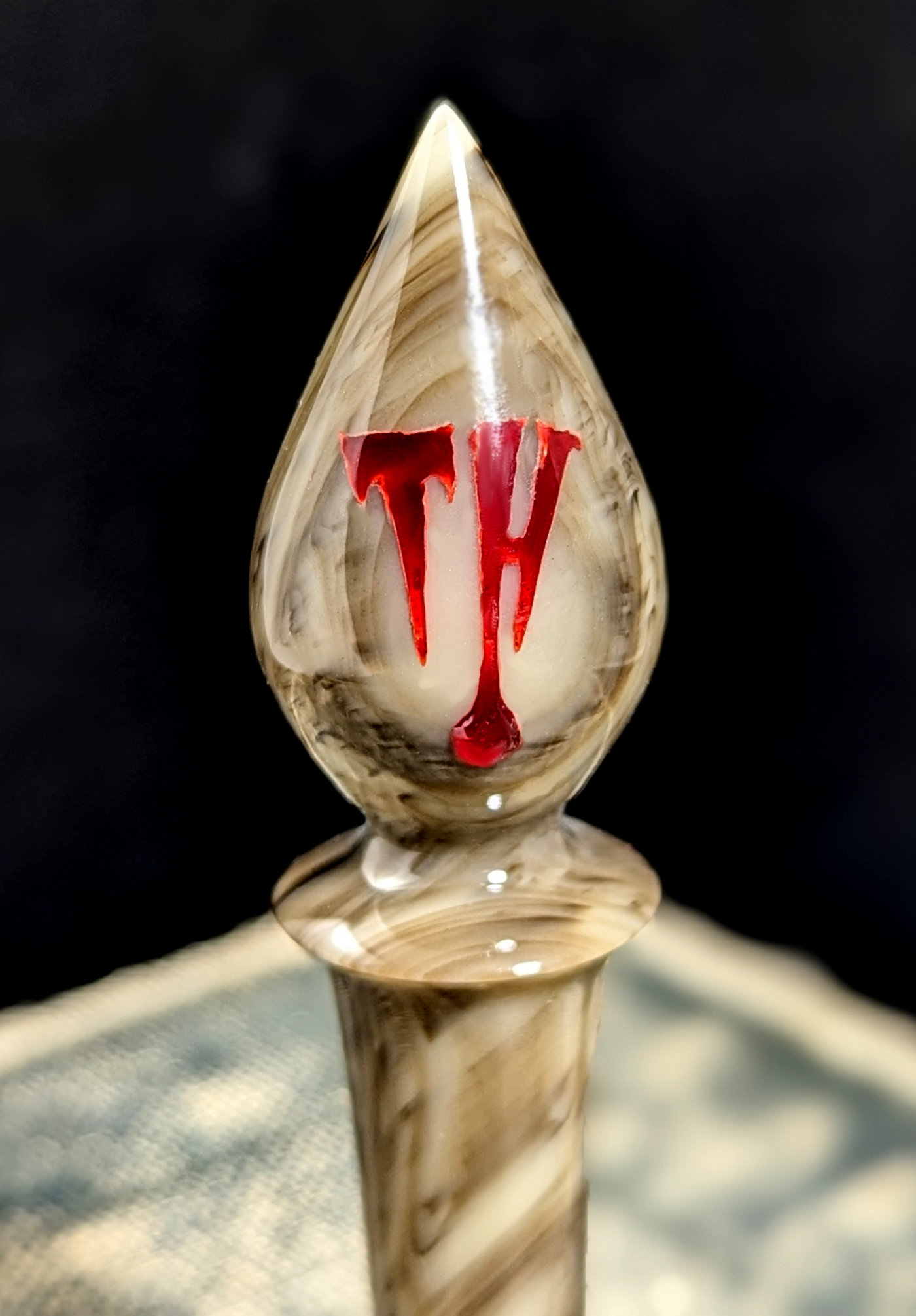trever-talbert-halloween-tamper-bourre-pipe-laiton-fait-main image 5