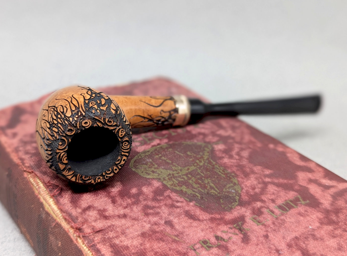 trever-talbert-ligne-bretagne-mythos-26m2lb-pipe-bruy-re-grav-e image 6