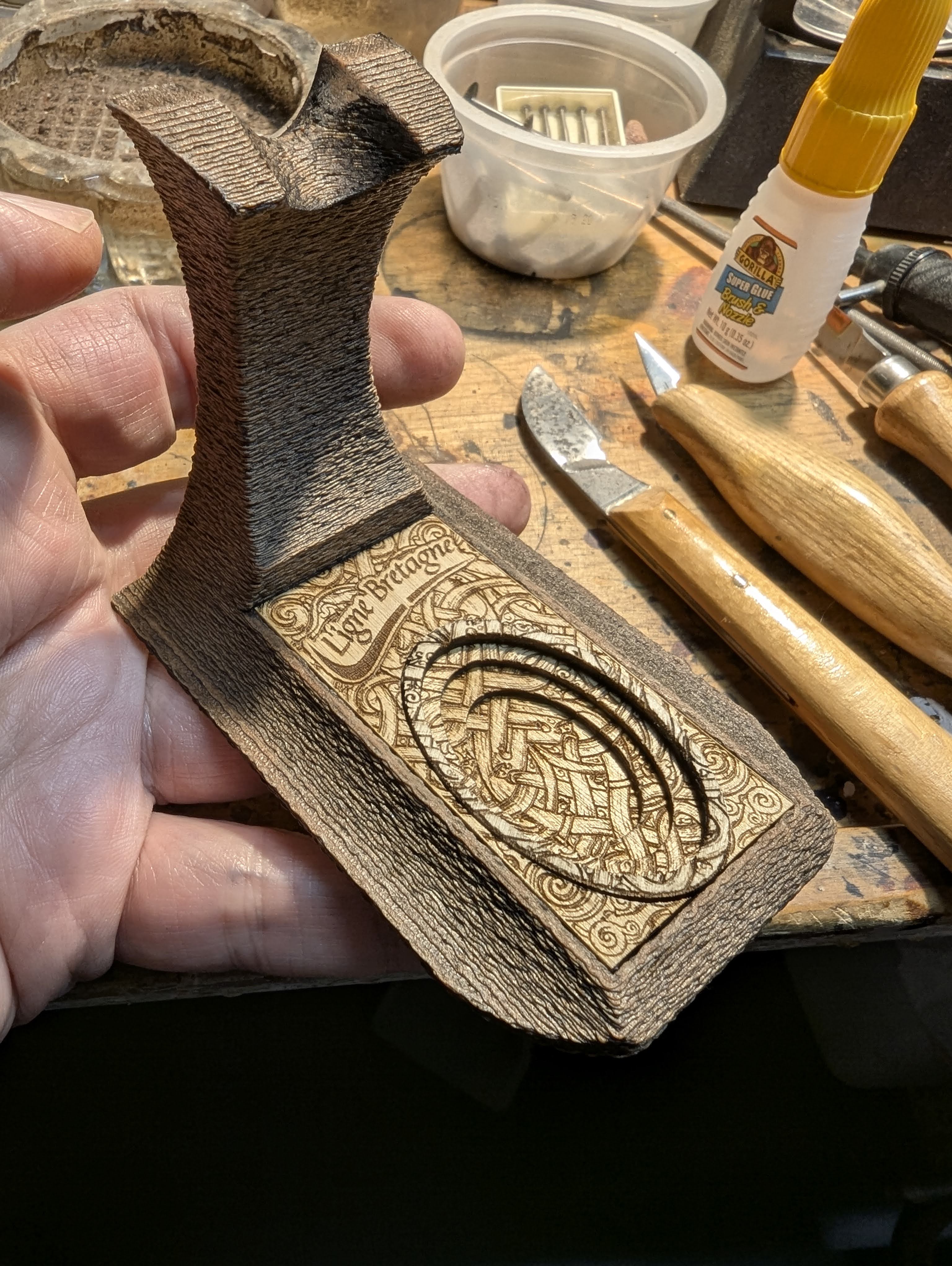 trever-talbert-ligne-bretagne-support-pipe-bois-viking image 2