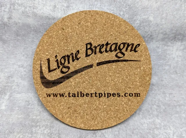 trever-talbert-ligne-bretagne-sous-verre-logo image 1
