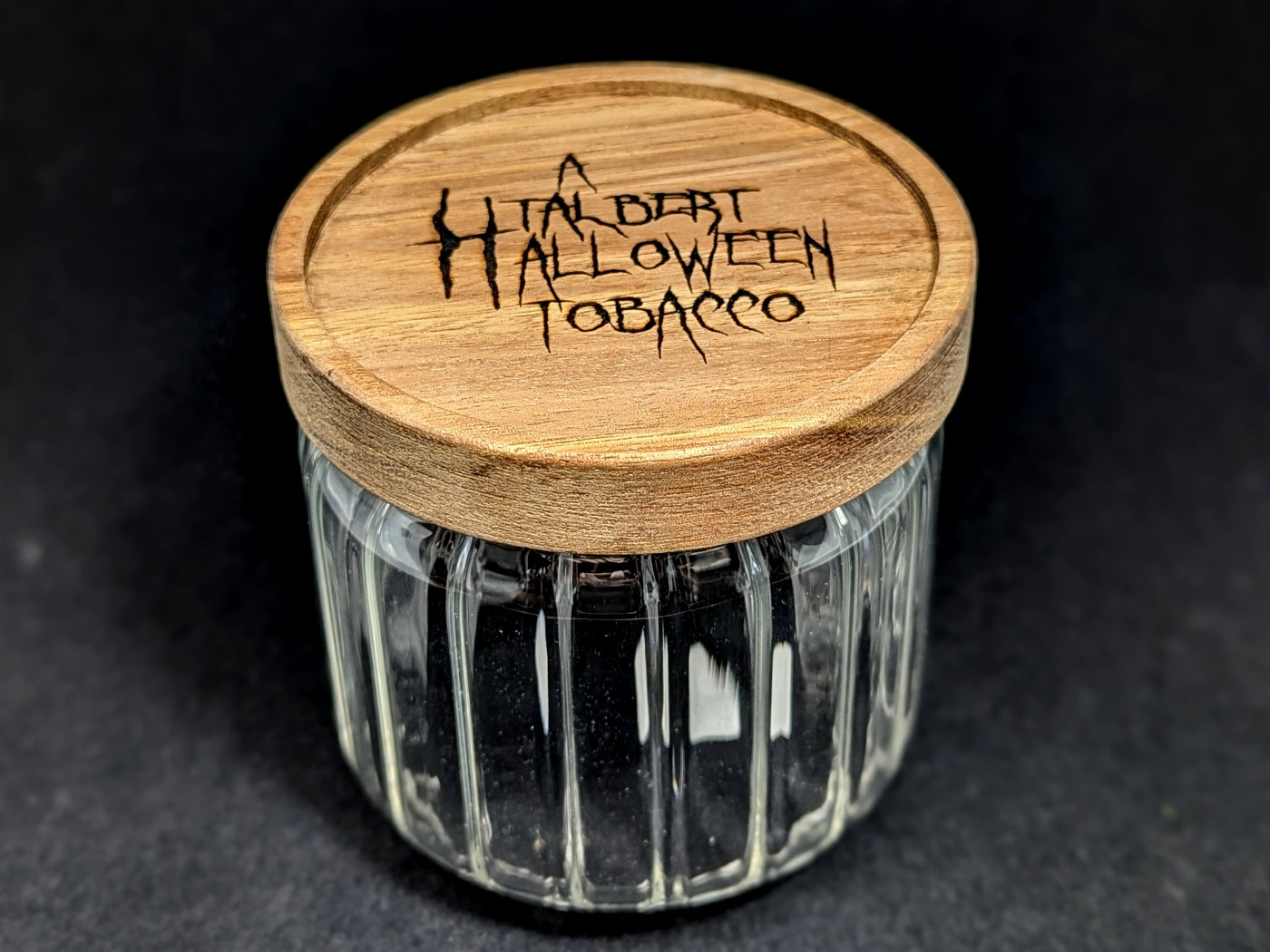 trever-talbert-humidors-bo-te-tabac-halloween-compacte-2 image 1