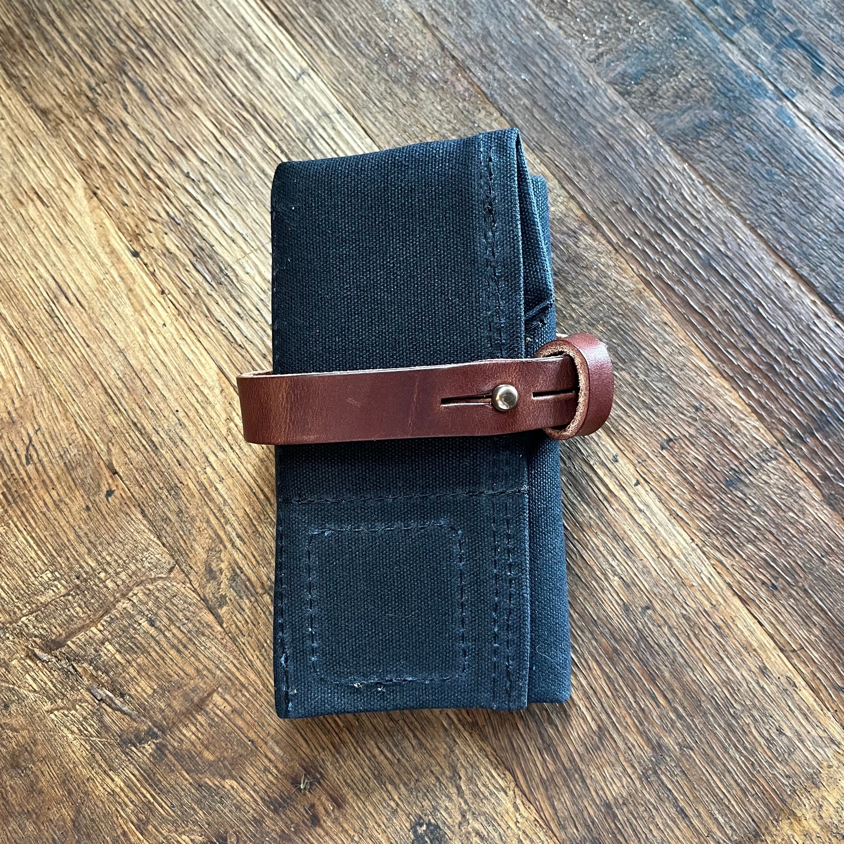 briarworks-bradley-mountain-trousse-pipe-toile-cuir-noir image 1