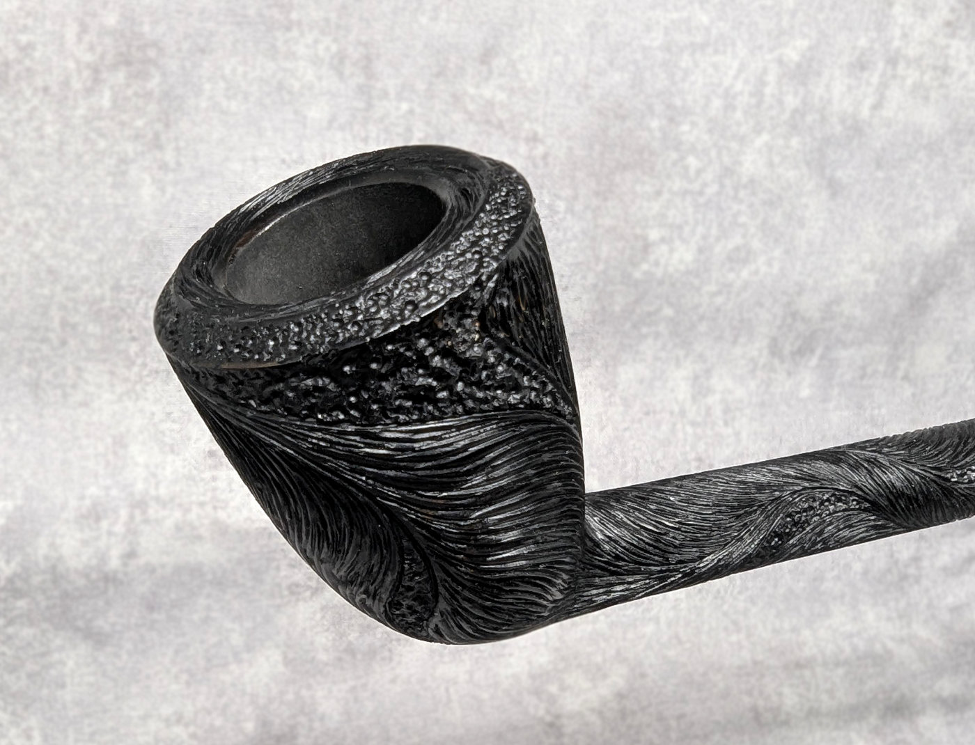 trever-talbert-ligne-bretagne-collector-25c2lb-pipe image 4