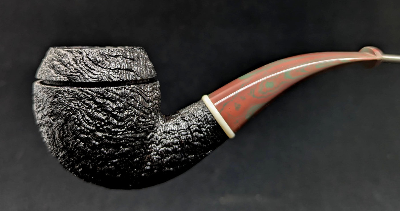 trever-talbert-yule-pipe-bruy-re-24yuletb-chambre-large image 2