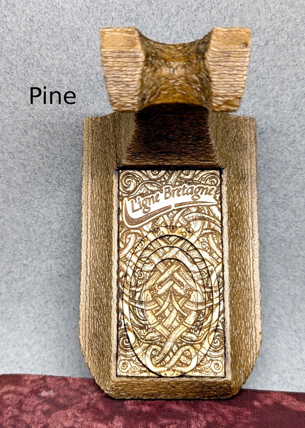 trever-talbert-ligne-bretagne-support-pipe-bois-viking image 8
